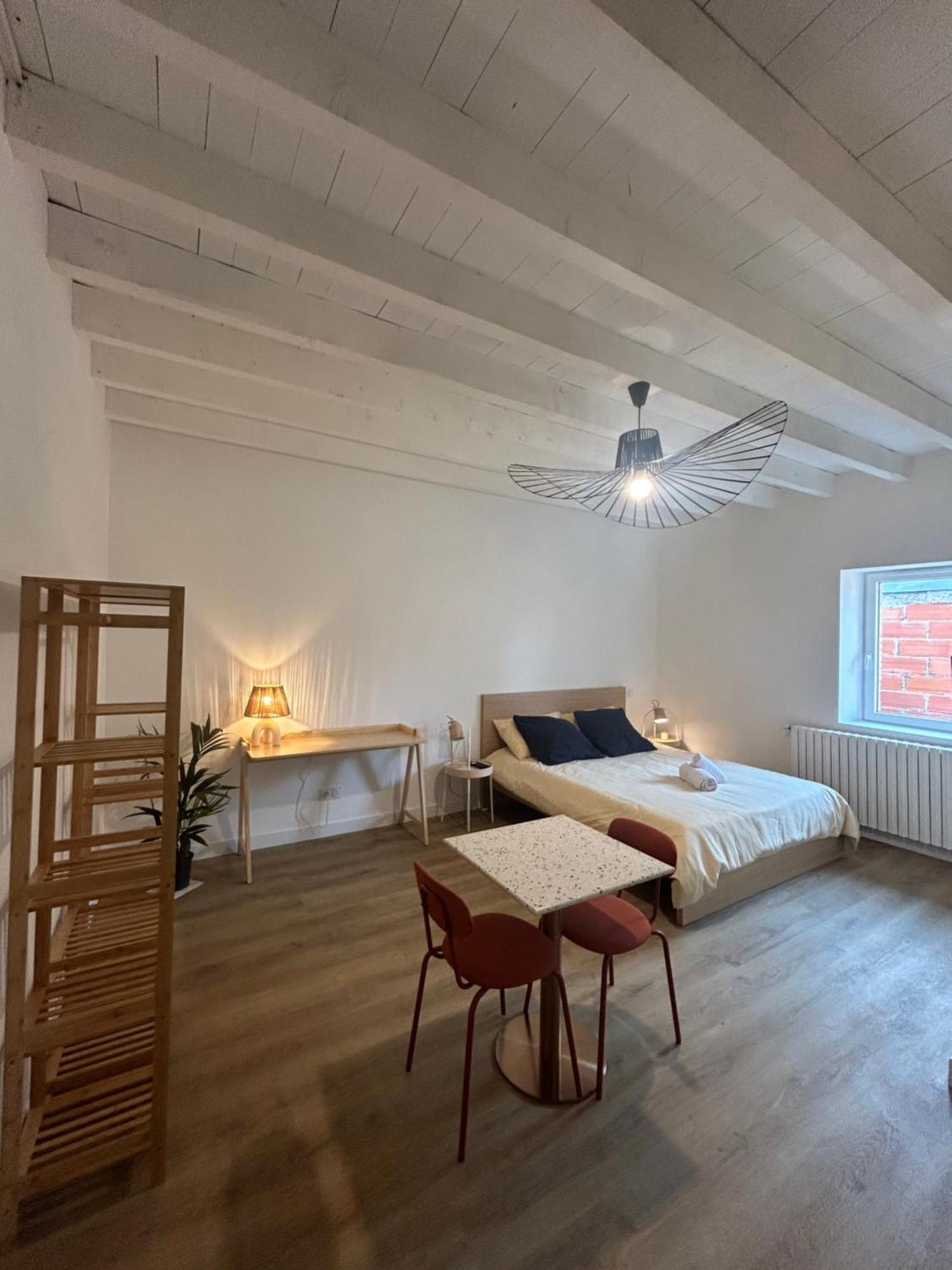 Quarto em Acomodações Particulares Le Charme A La Campagne Dans Toulousaine De 1900 *